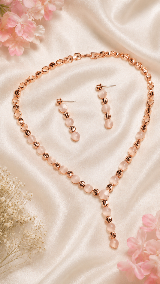 A Rose Gold Jewelry Triangle-Shaped Beaded Necklace