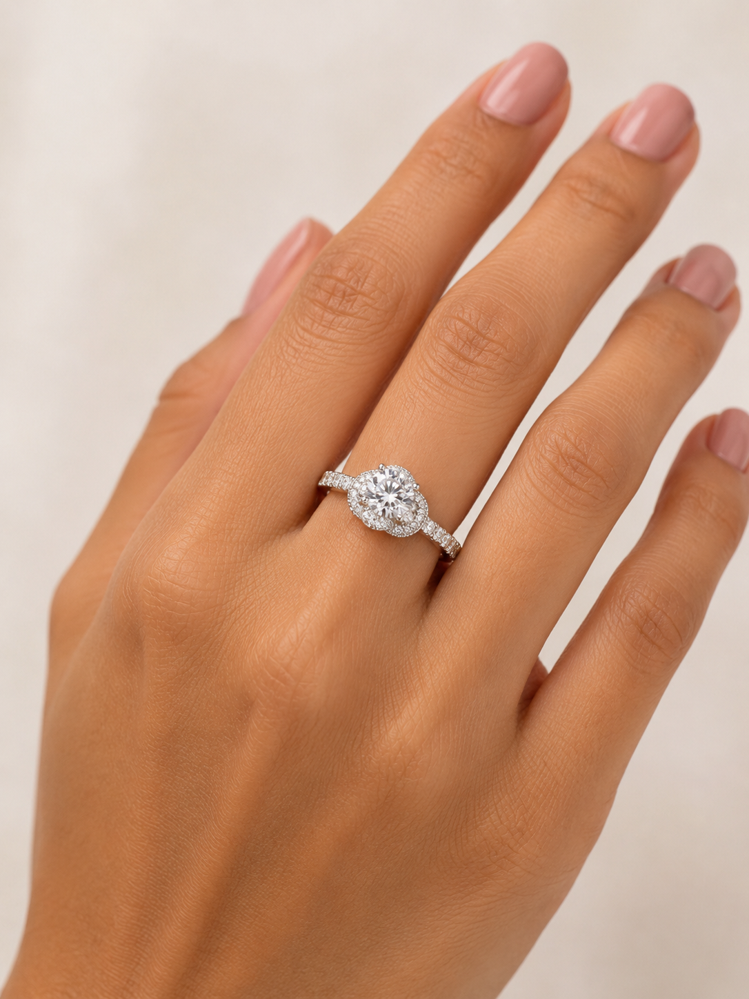 Silver 925 Round-Cut Center Halo Ring
