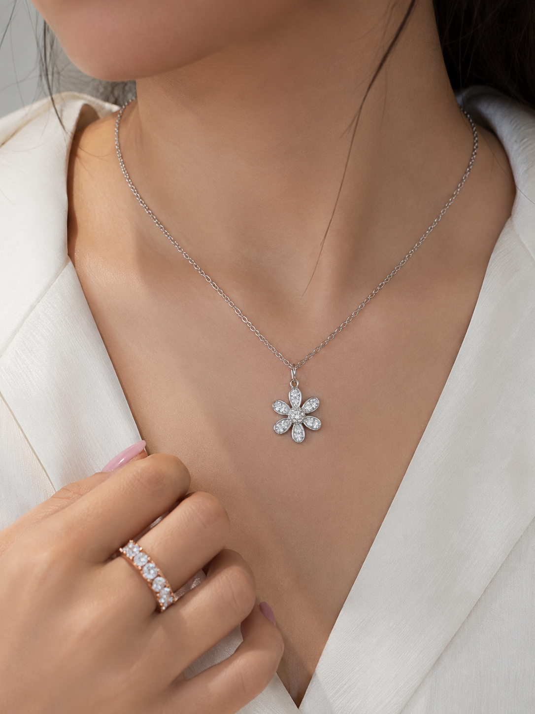 Silver 925 Tone Flower Pendant Set