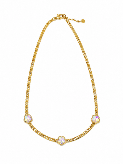 A Gold Chain Flower Pendant Set
