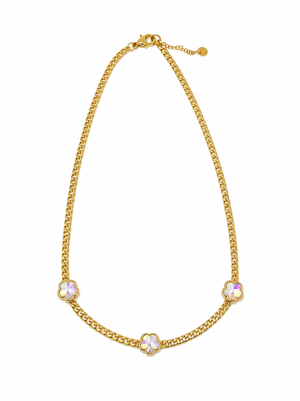 A Gold Chain Flower Pendant Set