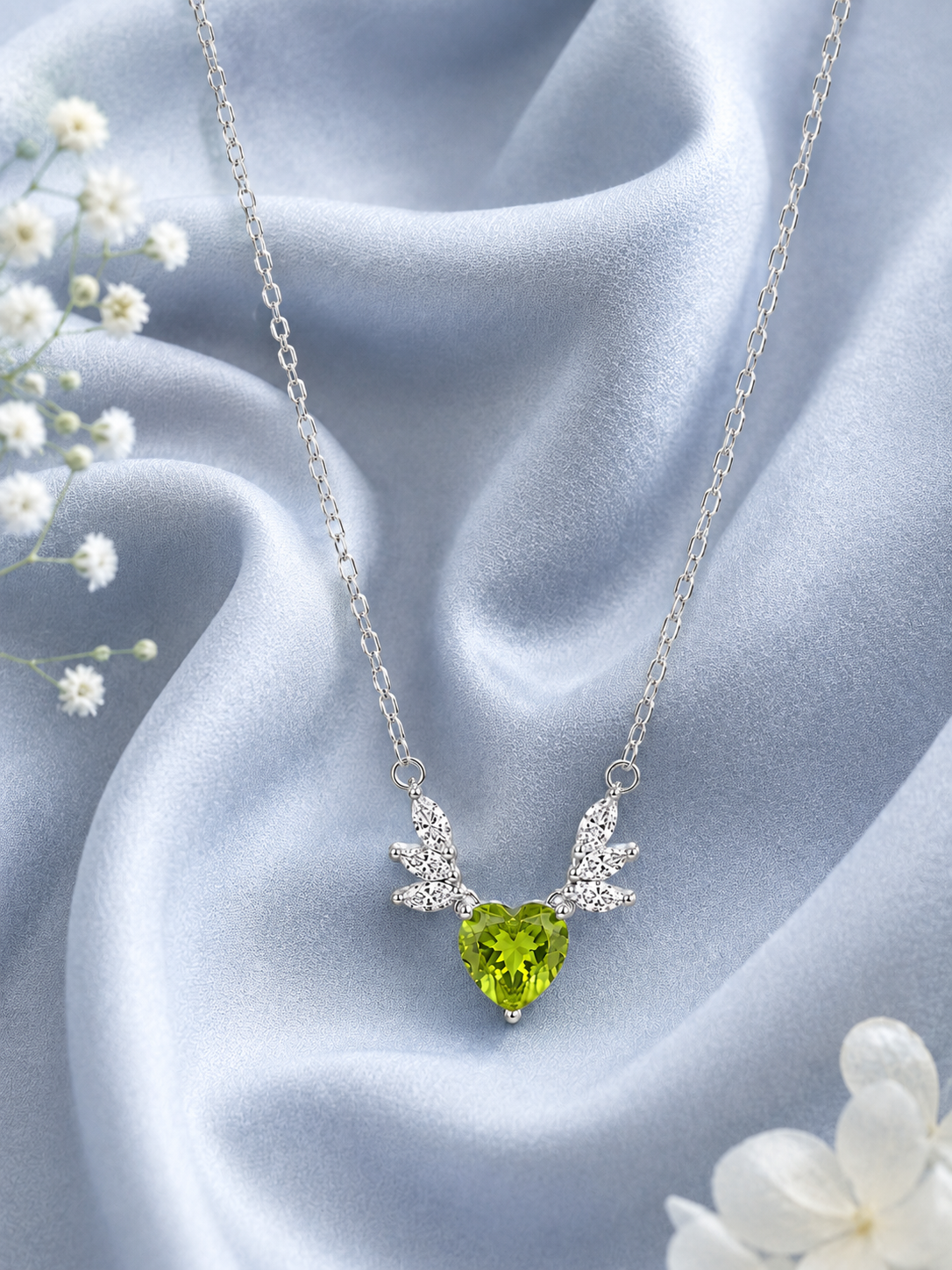 Silver 925 Heart-Shaped Antler Crystal Pendant Set