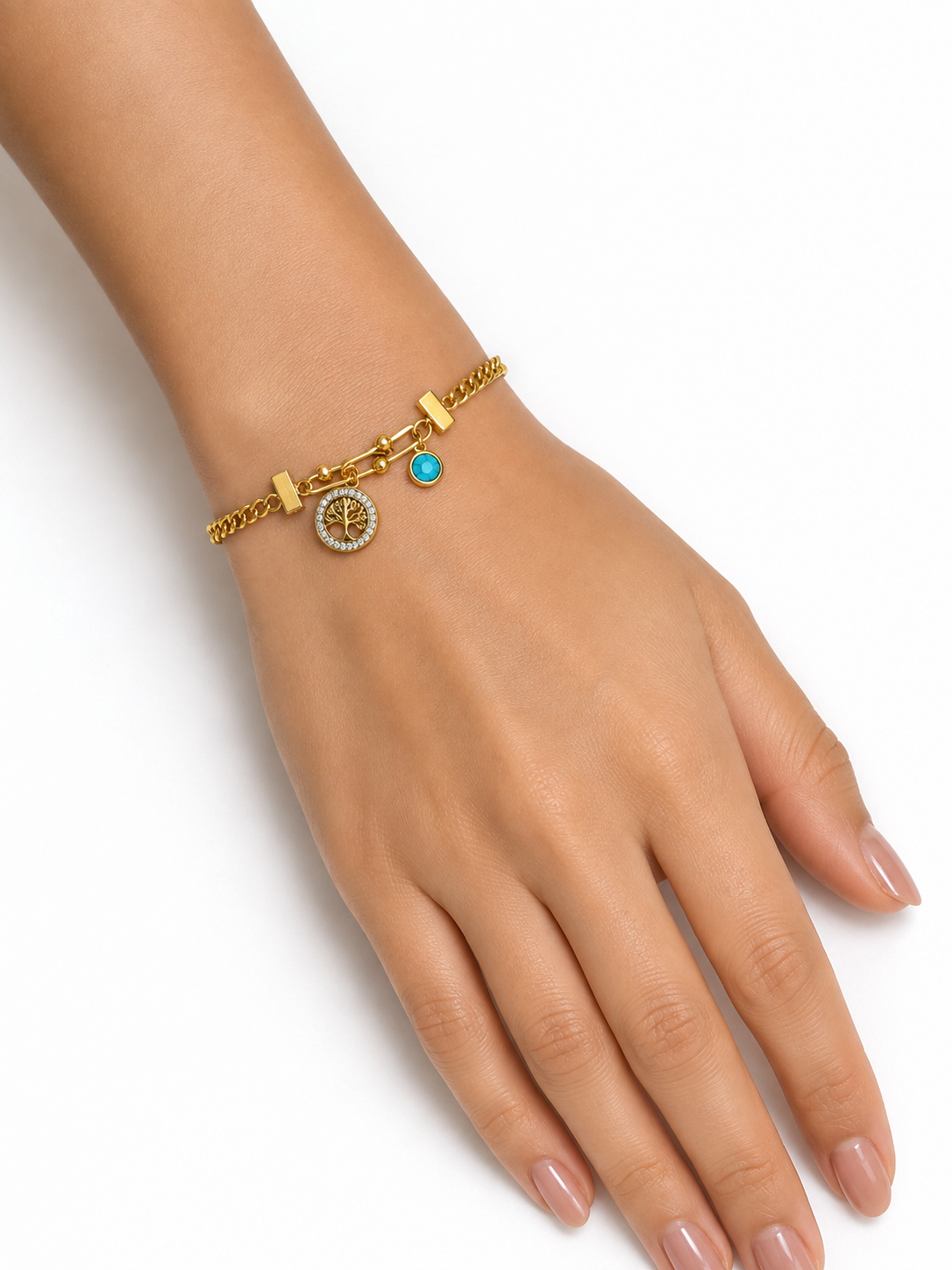 A Round Turquoise Lobster Clasp Bracelet