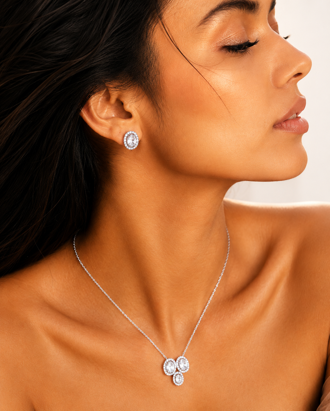 Silver 925 Oval Clusters Pendant Set