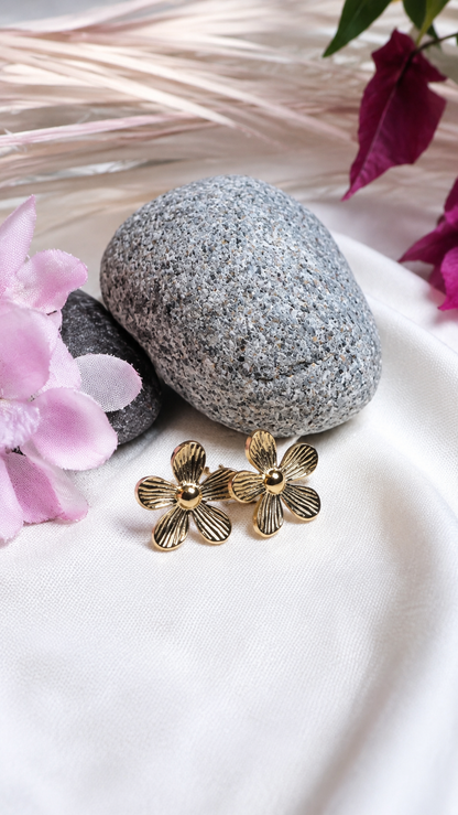 A Gold-Toned Flower-Shaped Earrings