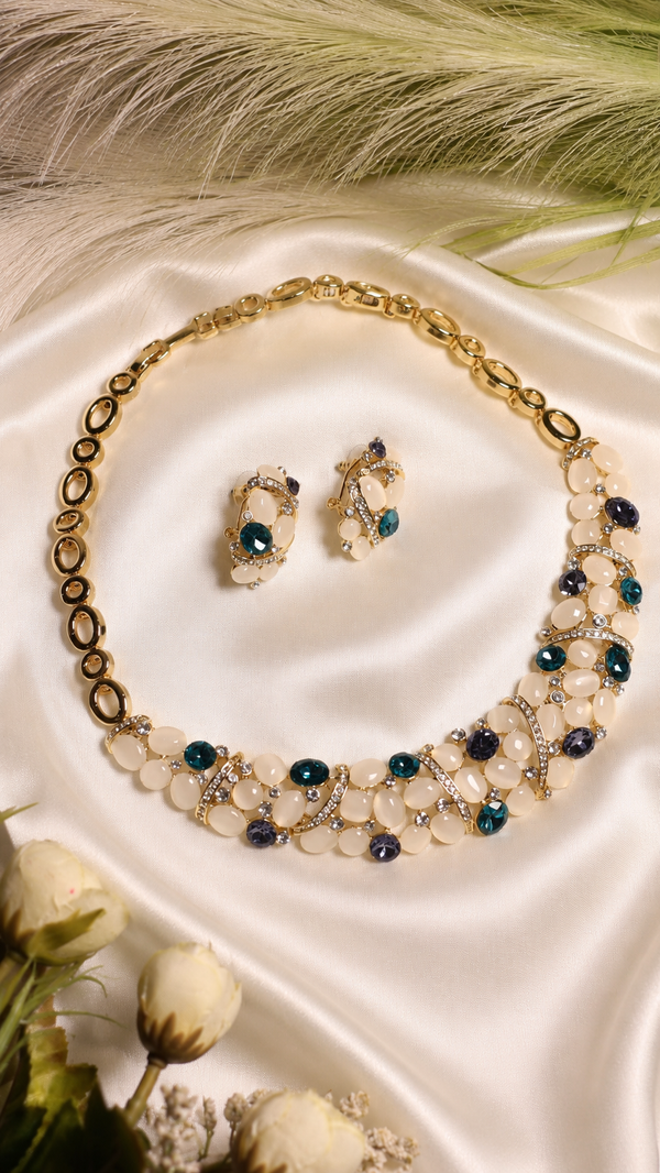 A Gold-Toned Party Wear Heavy Necklace